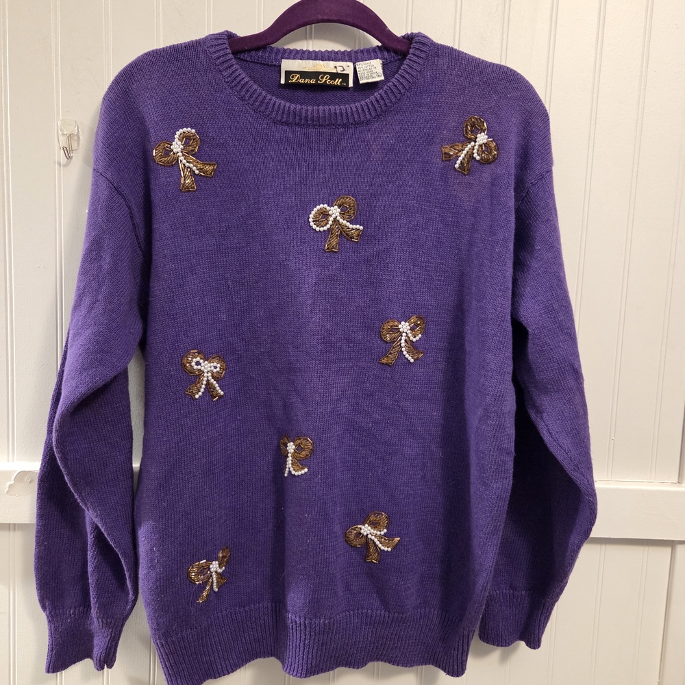 Vintgage Dana Scott Purple Sweater with Beaded Bow Details Size L